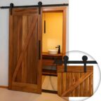 Trilho com roldanas aparente para porta de correr